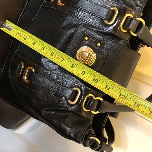 MARC JACOBS Black Italian Leather Gold Grommet Accent Top Handle Crossbody Bag - Picture 12 of 16